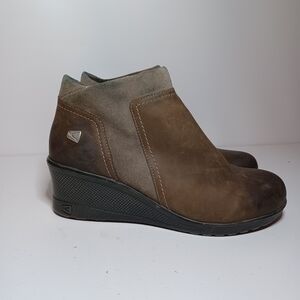 Keen Women Boot Wedge Zip Size 9.5 Brown Ankle Chukka Bootie (106 Box 13)